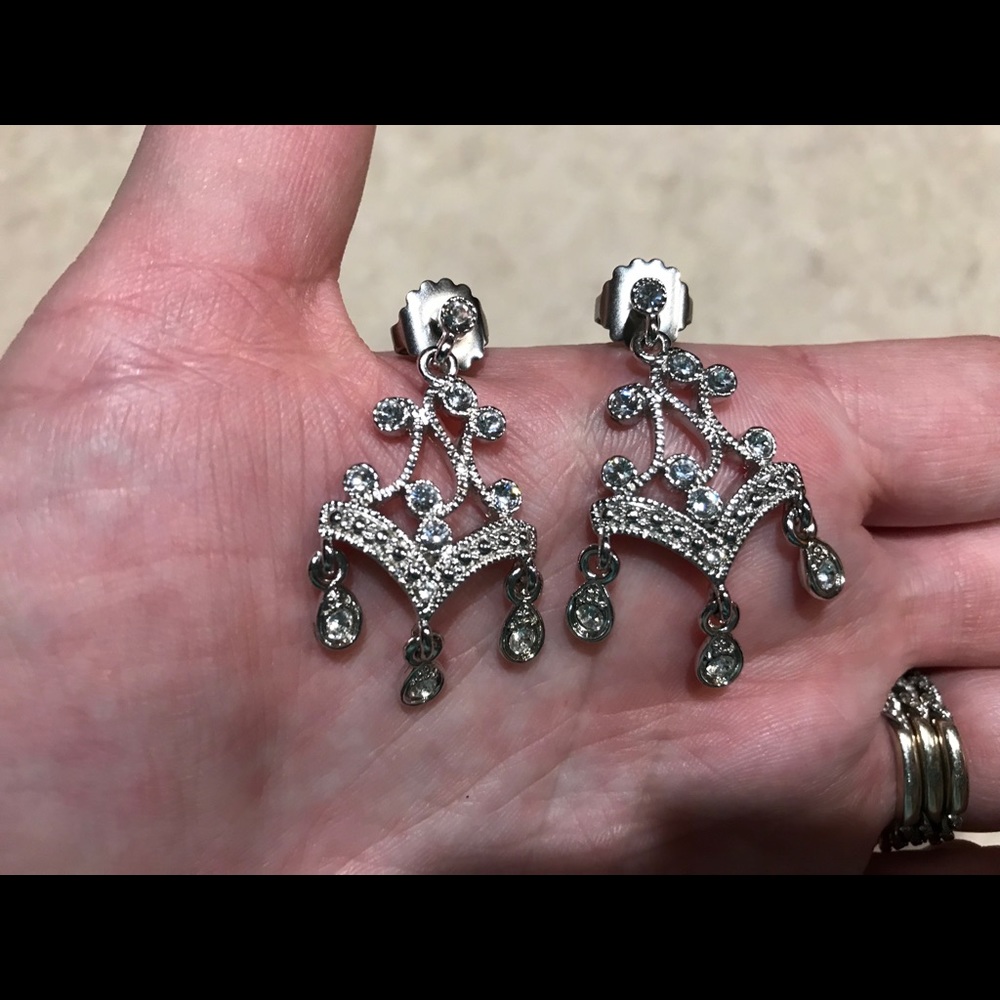 Pierced earrings, chandelier style w/rhinestones